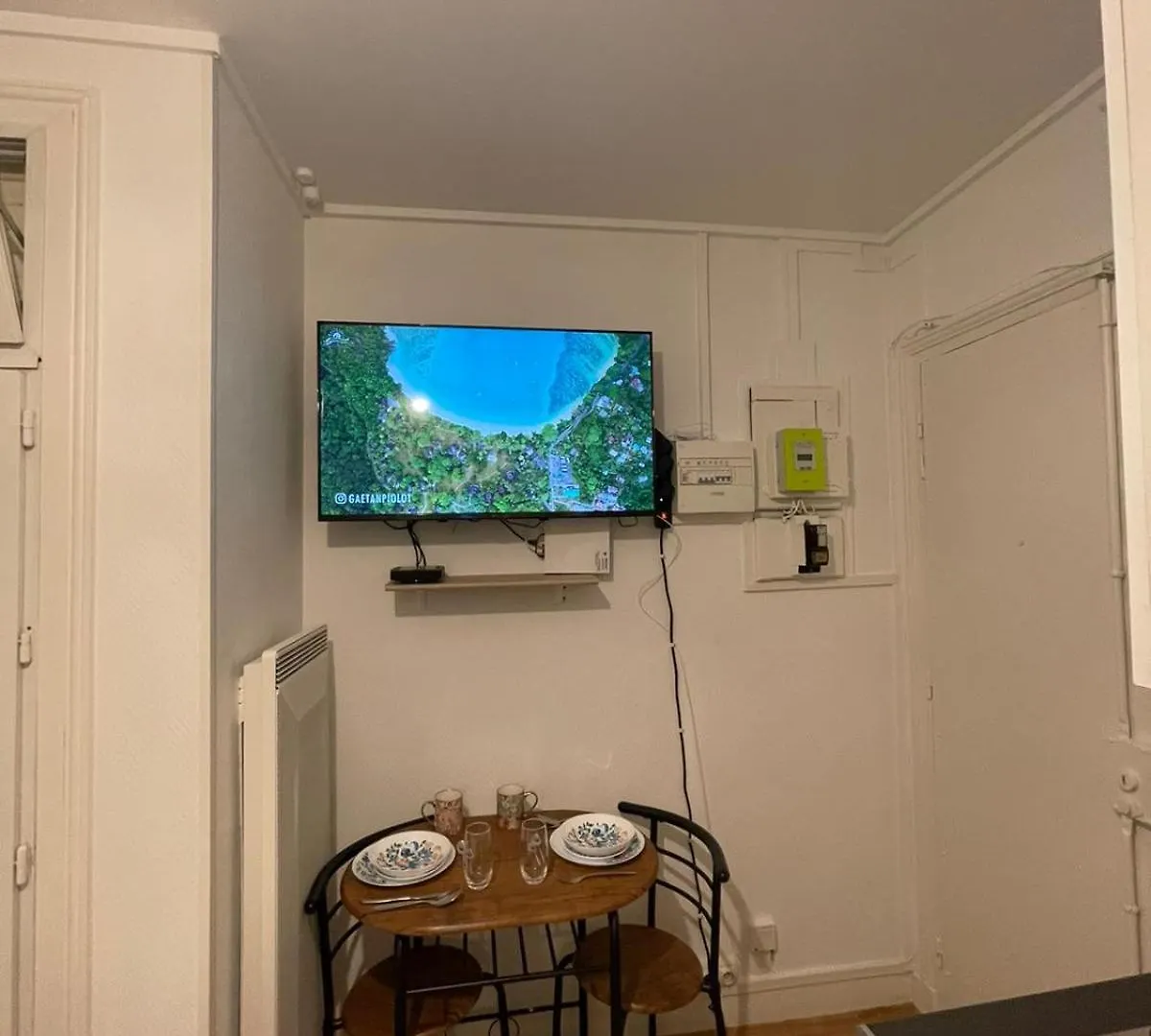 Dame De Fer Apartment パリ 0*,